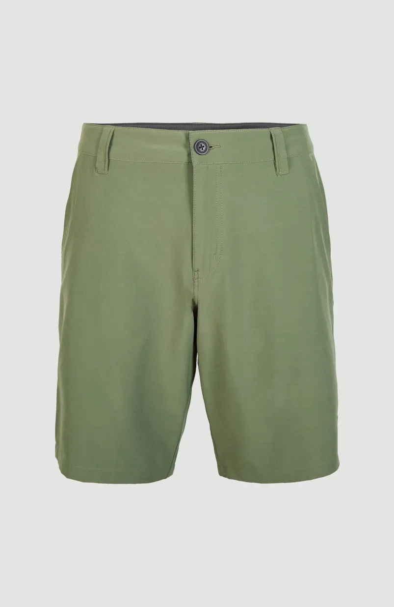 Short Hybrid Chino | Deep Lichen Green