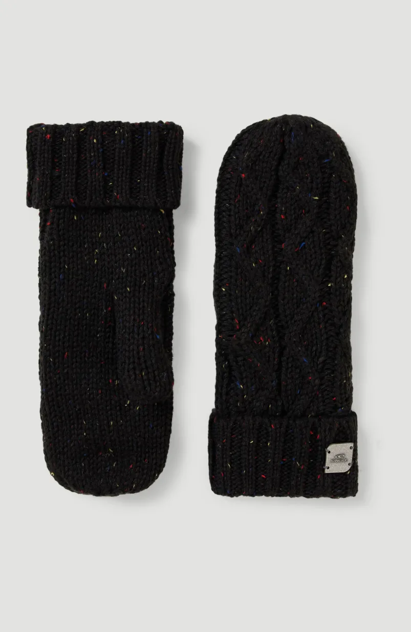 Wanten Nora | Black Out