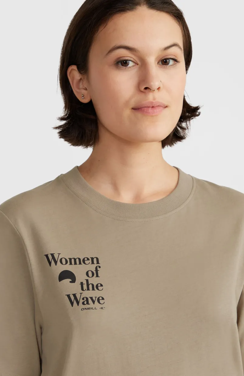 Women Of The Wave T-shirt | Concrete